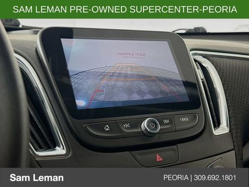 Used 2017 Chevrolet Malibu LT image 13