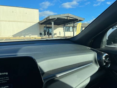 Used 2025 Chevrolet Equinox LT image 29