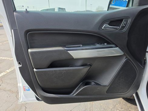 Used 2021 Chevrolet Colorado LT w/ Fleet Safety Package image 27