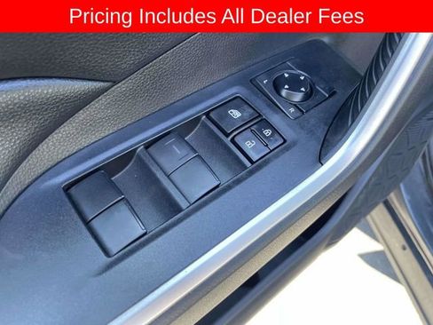 Used 2021 Toyota RAV4 XLE AWD/4WD image 19