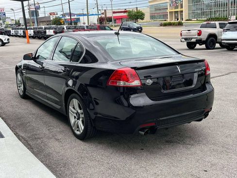 Used 2009 Pontiac G8 w/ Premium Package RWD image 5