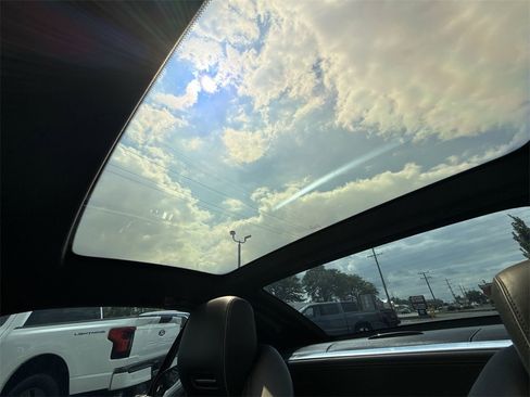 Used 2013 Mercedes-Benz SL 63 AMG image 22