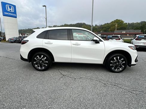 New 2026 Honda HR-V EX-L image 3