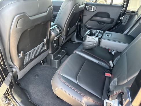 New 2026 Jeep Wrangler Unlimited Rubicon image 19