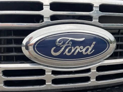Used 2024 Ford F250 XLT w/ FX4 Off-Road Package AWD/4WD image 9