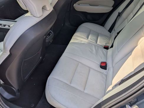 Certified 2025 Volvo V60 B5 Cross Country Ultra image 25