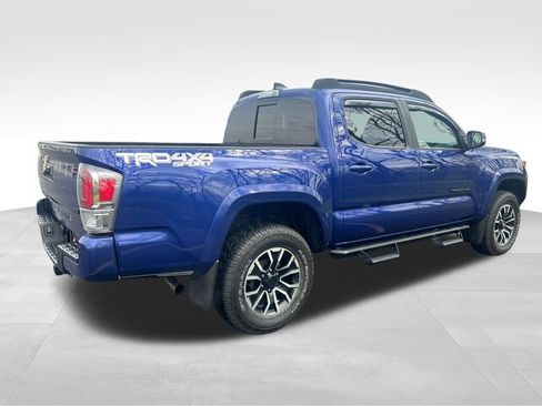 Used 2022 Toyota Tacoma TRD Sport w/ Technology Package image 5