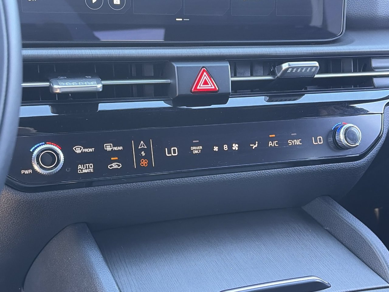 Certified 2026 Kia Sportage X-Line AWD/4WD image 26