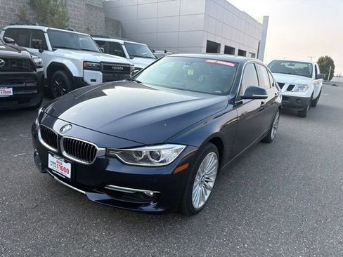 Used 2015 BMW 328i xDrive Sedan AWD/4WD image 3
