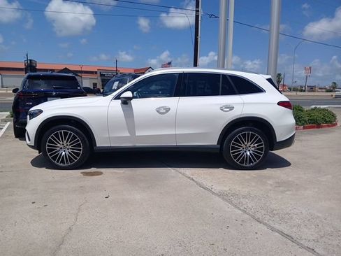 Used 2024 Mercedes-Benz GLC 300 4MATIC image 15