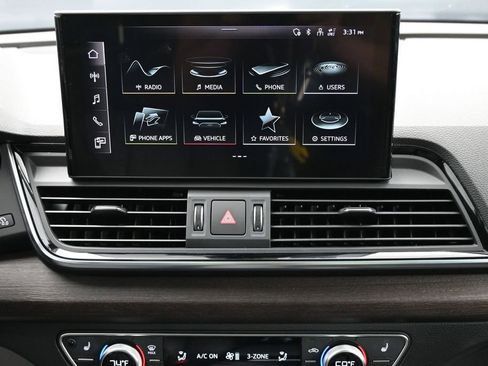 Used 2022 Audi Q5 2.0T Premium w/ Convenience Package AWD/4WD image 20