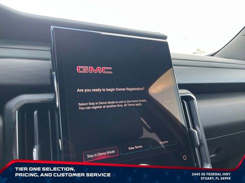 New 2026 GMC Acadia AT4 w/ Luxury Package AWD/4WD image 31