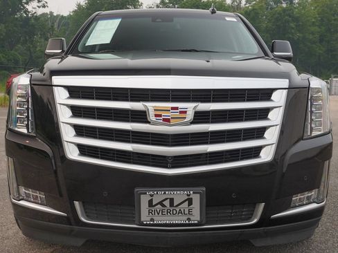 Used 2020 Cadillac Escalade ESV Luxury AWD/4WD image 15