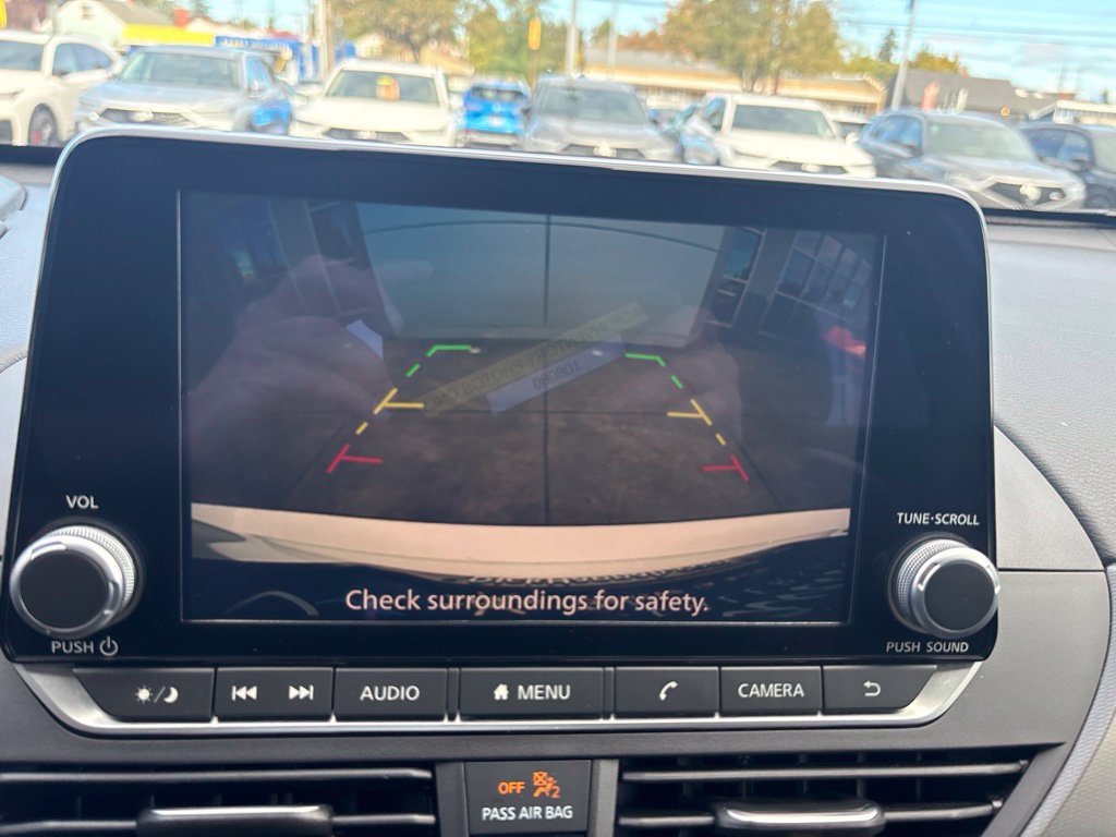 Used 2024 Nissan Altima 2.5 SR FWD image 21