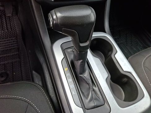 Used 2020 Chevrolet Colorado LT w/ Safety Package RWD image 14