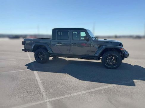 New 2026 Jeep Gladiator Willys image 15