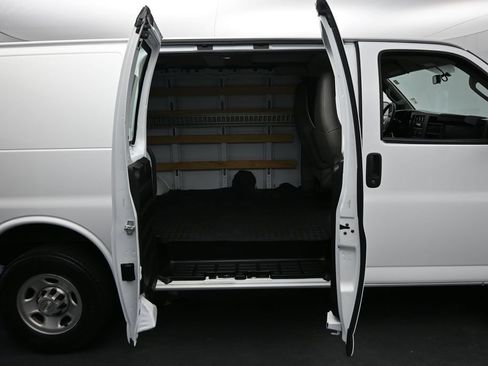 Used 2020 Chevrolet Express 2500 w/ Driver Convenience Package RWD image 13