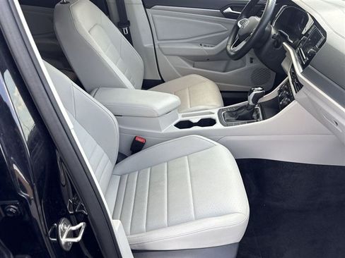 Used 2024 Volkswagen Jetta SE w/ Black Wheel Package FWD image 26