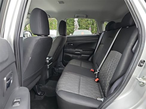 Used 2024 Mitsubishi Outlander Sport ES image 10