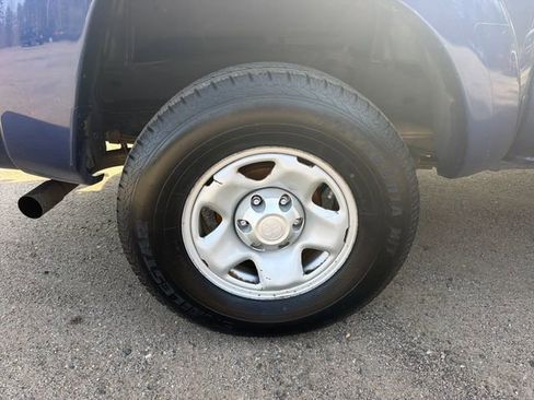 Used 2015 Toyota Tacoma 4x4 Double Cab w/ SR5 Package image 28