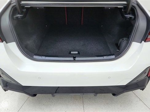 Used 2025 BMW i5 eDrive40i w/ M Sport Package image 14