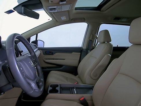 Used 2023 Honda Odyssey EX-L image 23