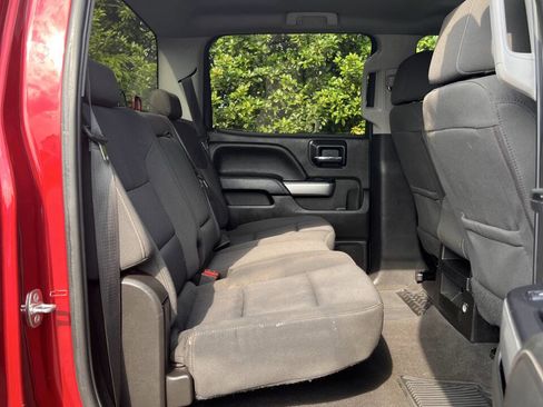 Used 2018 Chevrolet Silverado 1500 LT w/ All Star Edition image 19