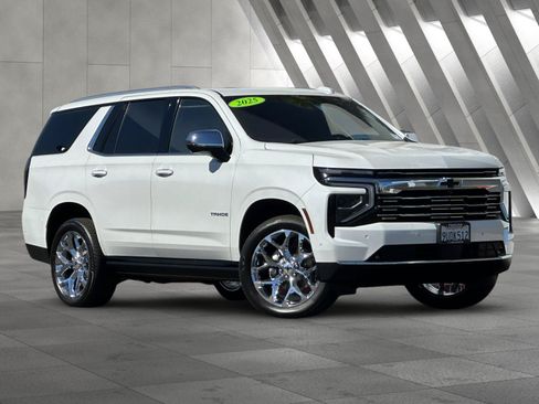 Used 2025 Chevrolet Tahoe Premier AWD/4WD image 1