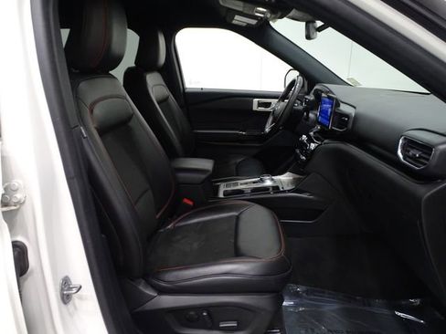 Used 2022 Ford Explorer ST-Line w/ Class IV Trailer Tow Package image 17
