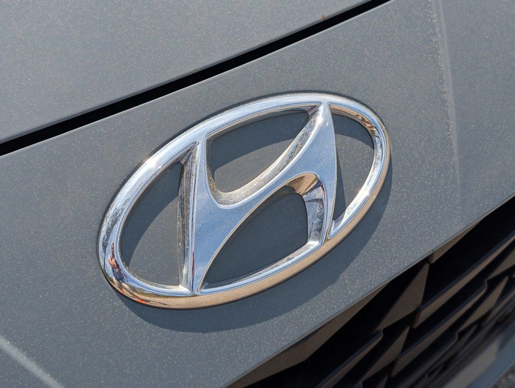 Used 2022 Hyundai Elantra SEL w/ Cargo Package FWD image 10