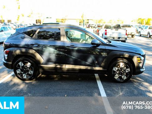 Used 2025 Hyundai Kona SEL image 9