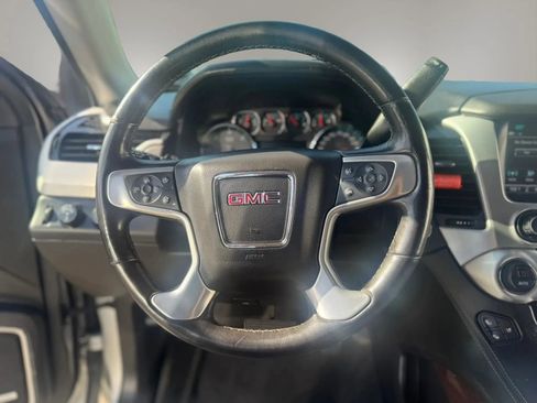 Used 2020 GMC Yukon XL SLT AWD/4WD image 14