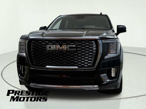 Used 2023 GMC Yukon Denali Ultimate AWD/4WD image 2