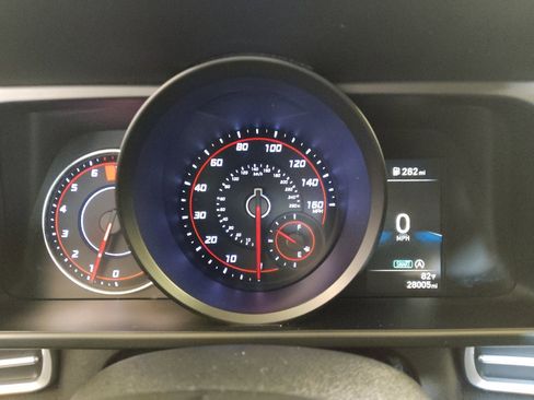 Used 2023 Hyundai Elantra SE FWD image 23