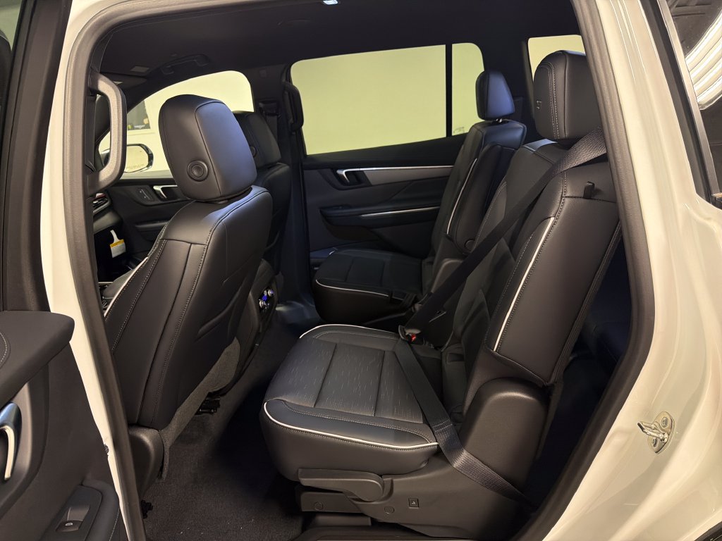 New 2026 Buick Enclave Sport Touring w/ Power Package FWD image 31