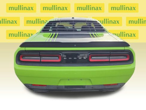 Used 2015 Dodge Challenger R/T RWD image 28