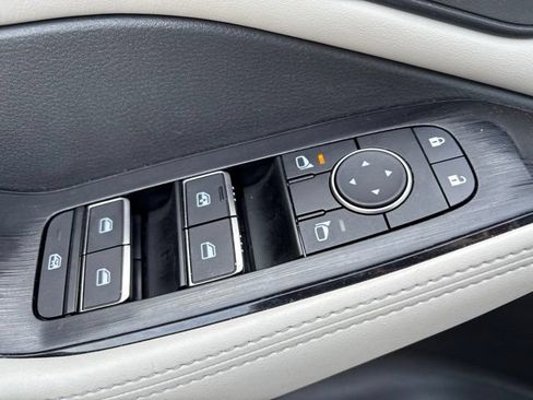 Certified 2023 Nissan Rogue SL AWD/4WD image 13