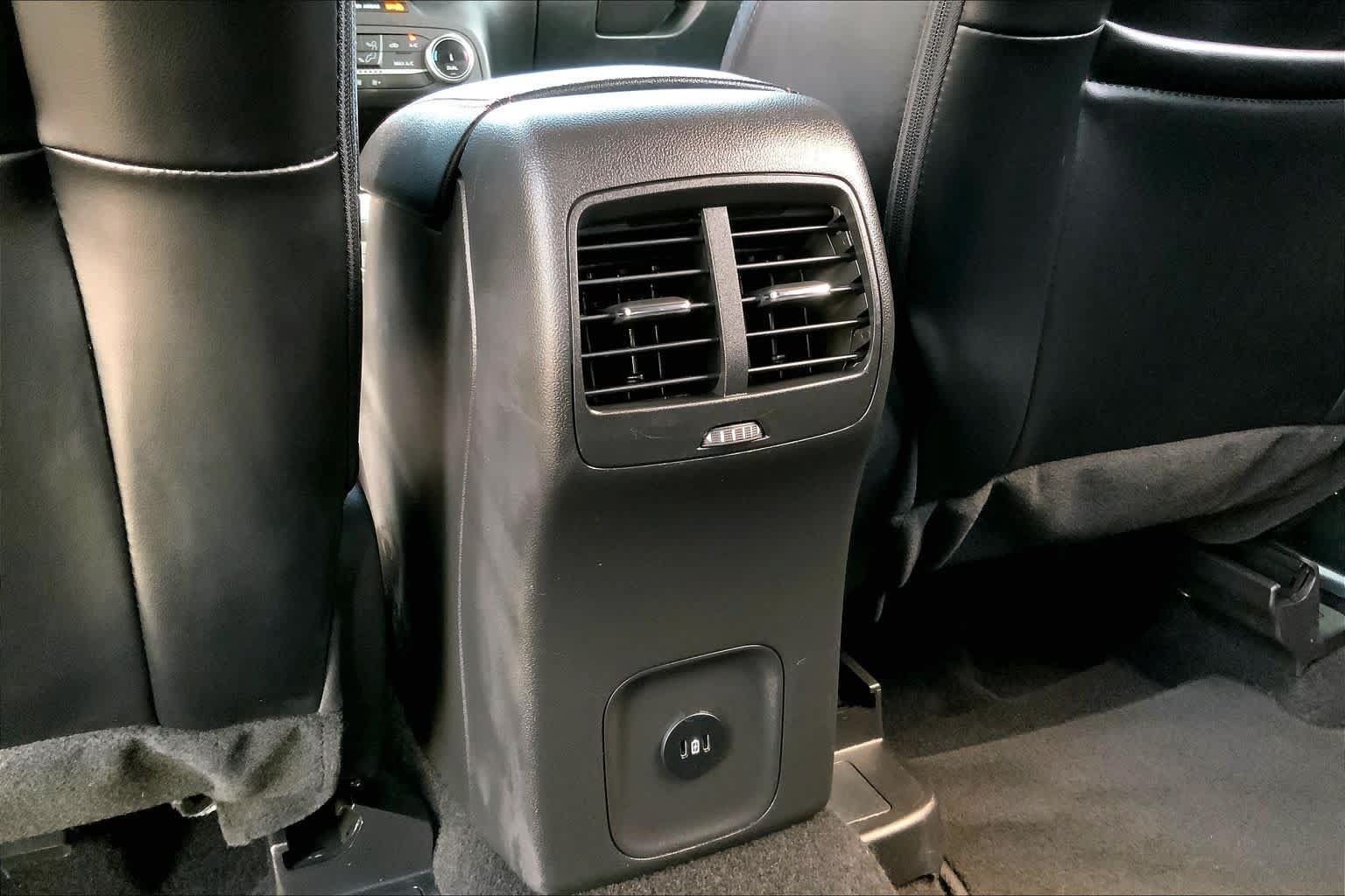 Used 2025 Ford Escape ST-Line FWD image 36