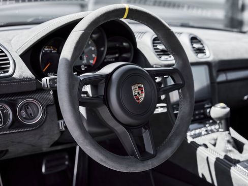 Used 2023 Porsche 718 Cayman GT4 RS RWD image 44