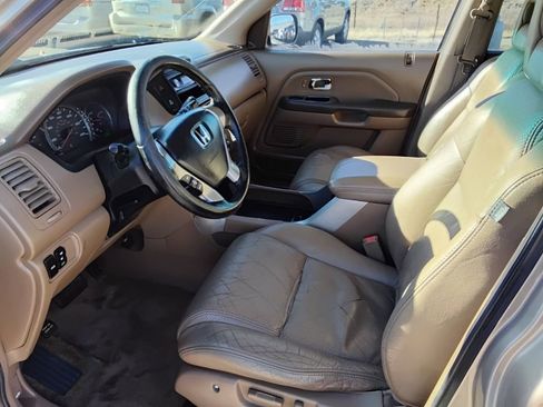 Used 2004 Honda Pilot EX image 10