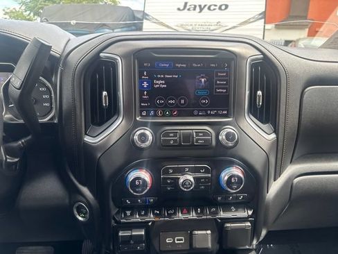 Used 2020 GMC Sierra 3500 AT4 w/ AT4 Premium Package AWD/4WD image 22