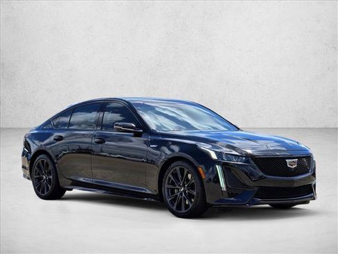 Used 2023 Cadillac CT5 V w/ Platinum Package RWD image 3