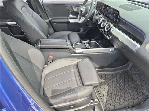 Used 2026 Mercedes-Benz GLB 250 4MATIC image 21