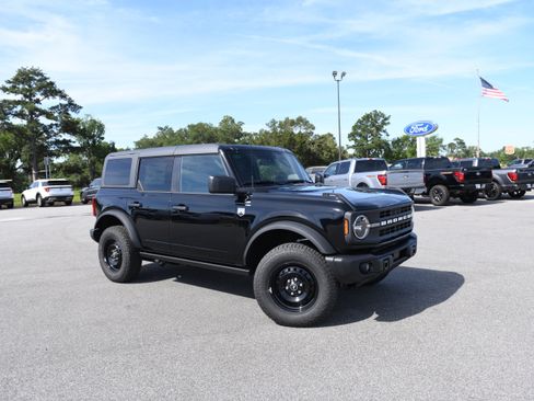 New 2026 Ford Bronco Big Bend w/ Black Diamond Package AWD/4WD image 2