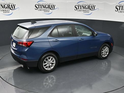 Used 2024 Chevrolet Equinox LS w/ Driver Confidence II Package FWD image 27