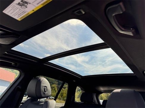 Used 2022 BMW X5 xDrive45e image 16