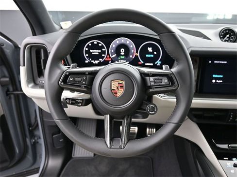 New 2025 Porsche Cayenne S image 7