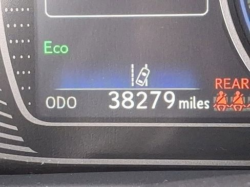 Used 2023 Lexus UX 250h AWD w/ Premium Package image 21