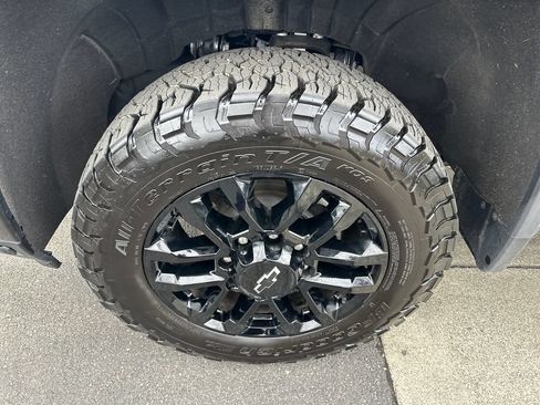 Used 2026 Chevrolet Silverado 3500 LTZ w/ LTZ Plus Package AWD/4WD image 26