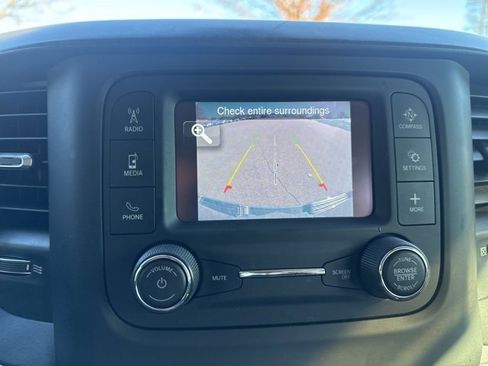 Used 2019 RAM 1500 Big Horn image 32